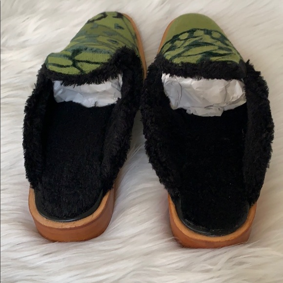 Free People Butterfly Effect Faux Fur Mule Size 37 Green Slip On New - Picture 4 of 12
